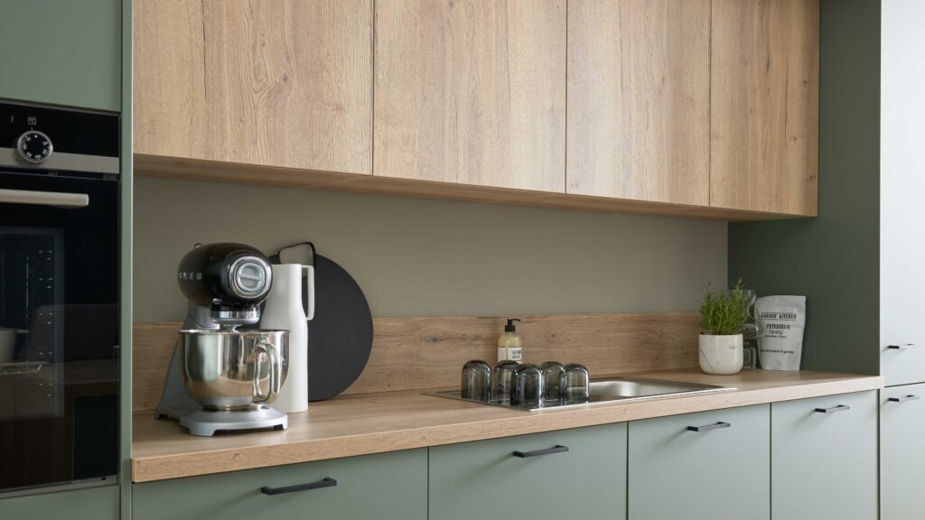 WERT KÜCHE® Mattea Color mit SIEMENS Einbaugeräten – Bild 7