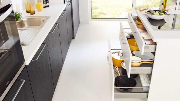 nobilia Einbauküche Structura mit privileg-Elektrogeräten – Bild 2