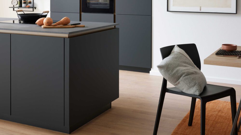Culineo® Einbauküche C357 mit XTRA CERAMIC Arbeitsplatte – Bild 3