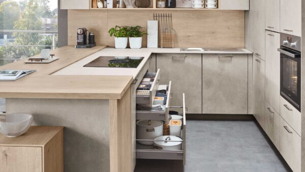 nobilia® Einbauküche Riva mit JUNKER Elektrogeräten und Esstheke – Bild 3