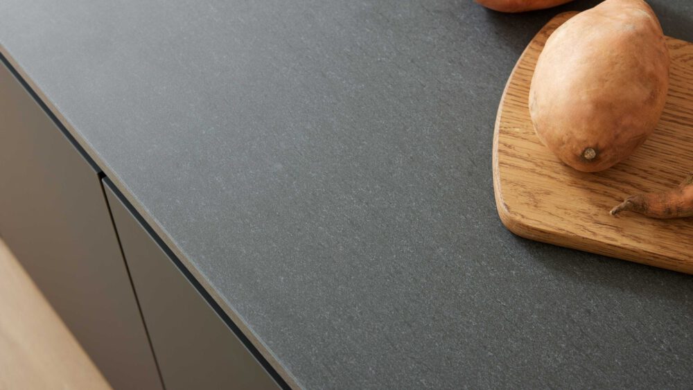 Culineo® Einbauküche C357 mit XTRA CERAMIC Arbeitsplatte – Bild 9