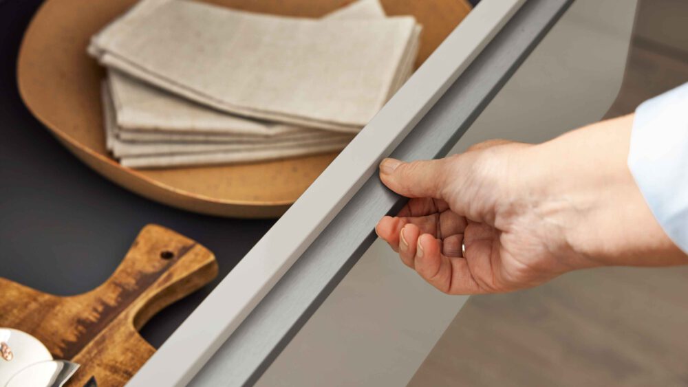 WERT KÜCHE® Linda mit AEG Einbaugeräten – Bild 2