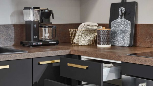 nobilia® Einbauküche Easytouch mit privileg E-Geräte, z. B. Kühlschrank – Bild 7