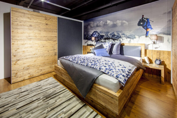 Schlafzimmer in Altholzoptik