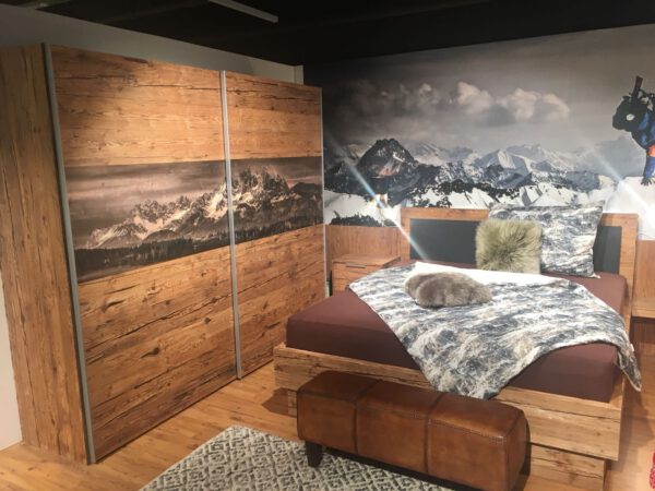 Schlafzimmer in Altholzoptik – Bild 4