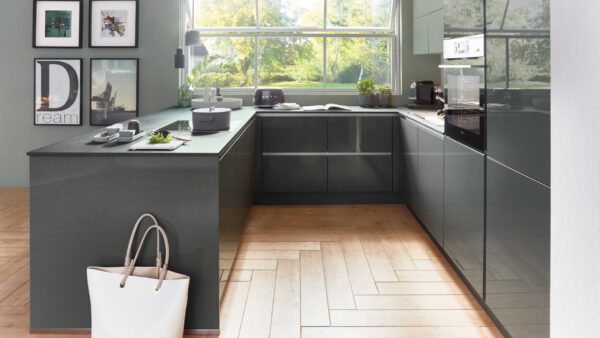 nobilia® Einbauküche Flash mit AEG Elektrogeräten – Bild 3