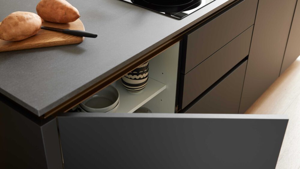 Culineo® Einbauküche C357 mit XTRA CERAMIC Arbeitsplatte – Bild 10