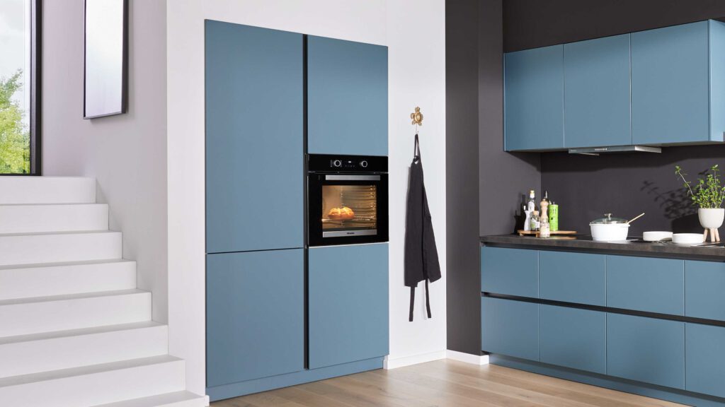 WERT KÜCHE® Mattea Color mit Miele Einbaugeräten – Bild 9