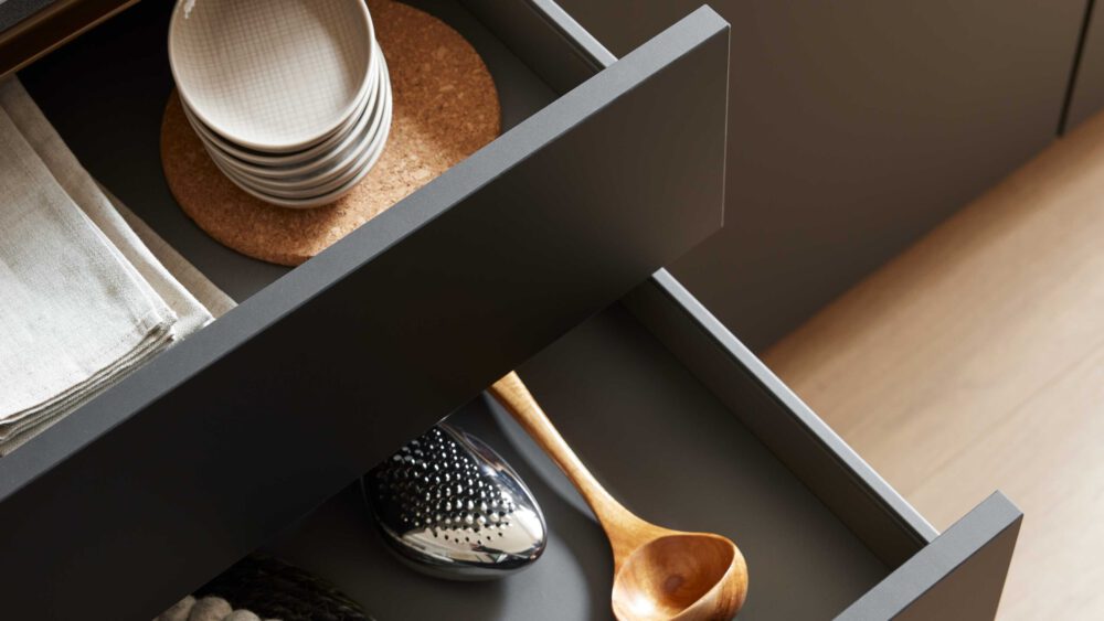 Culineo® Einbauküche C357 mit XTRA CERAMIC Arbeitsplatte – Bild 6