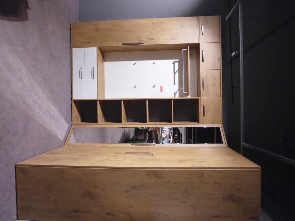 Komplettgarderobe – Bild 4
